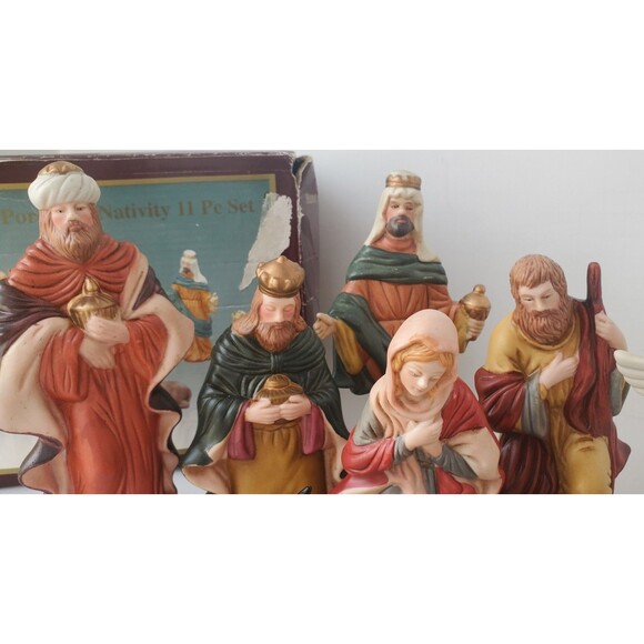 Nativity Set 11 pc Porcelain Vintage Hand Painted NOS Original Box 90s Christmas - Picture 5 of 9
